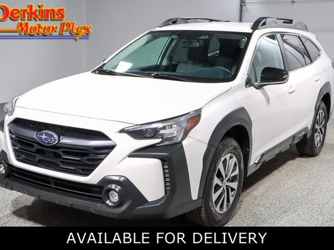 Used 2024 Subaru Outback Premium image 1