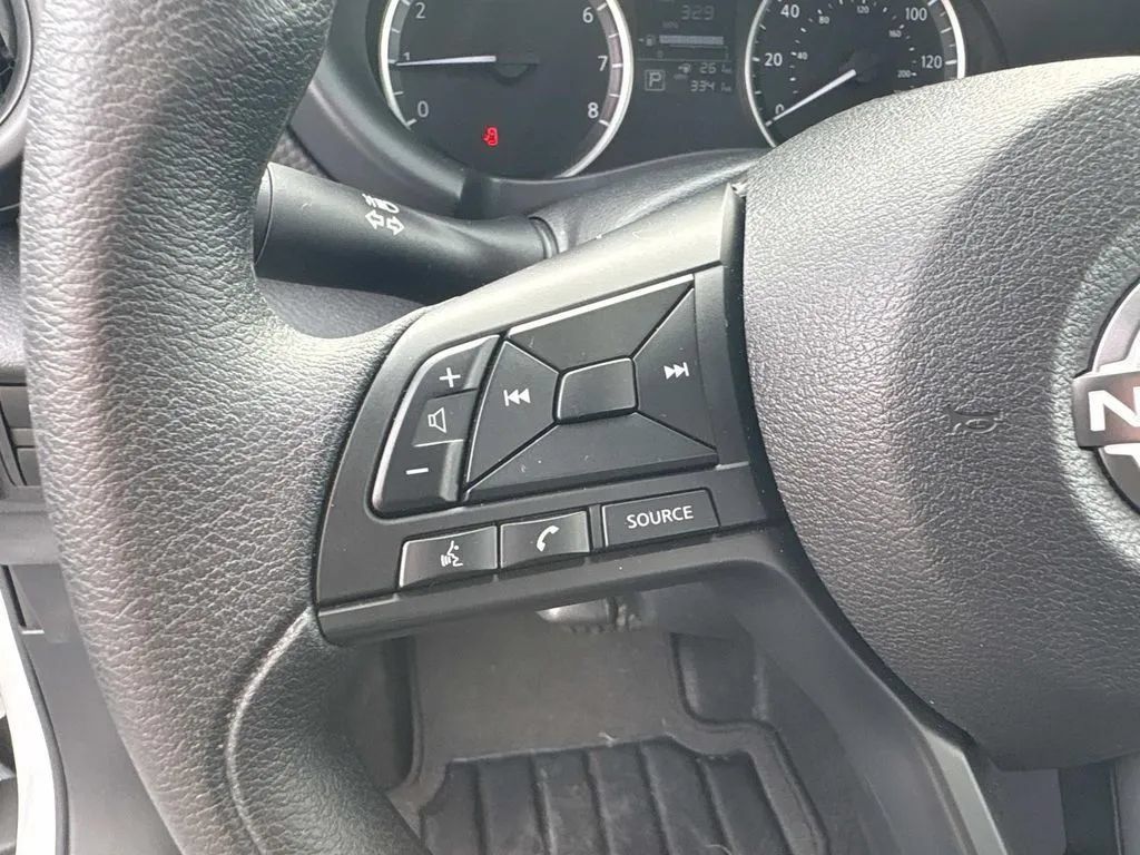 Used 2025 Nissan Kicks Play S FWD image 29