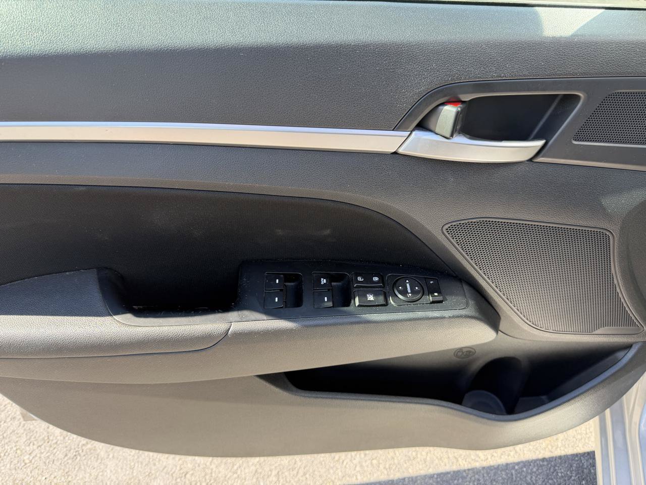 Used 2019 Hyundai Elantra Value Edition w/ Cargo Package FWD image 10