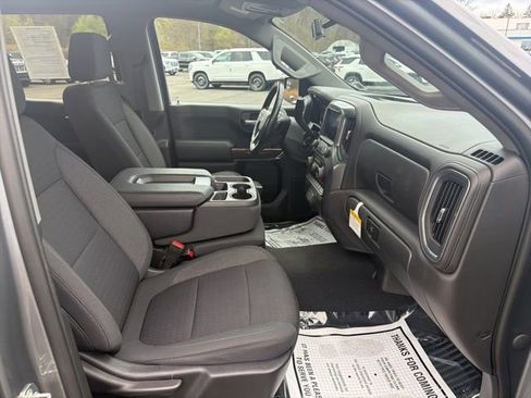 Used 2022 Chevrolet Silverado 1500 LT AWD/4WD image 30