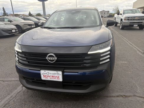 Used 2025 Nissan Kicks S AWD/4WD image 2