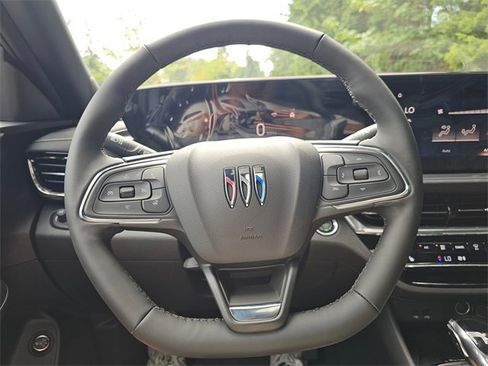 New 2025 Buick Envista Avenir image 23