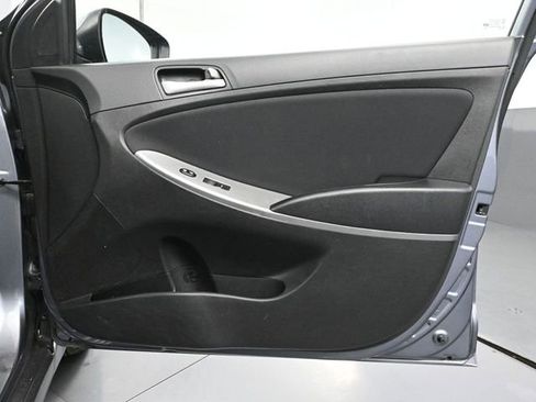 Used 2017 Hyundai Accent SE image 36