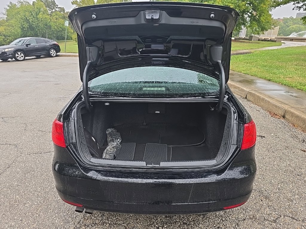 Used 2014 Volkswagen Jetta SE FWD image 5