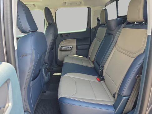 Used 2025 Ford Maverick Lariat w/ 4K Tow Package AWD/4WD image 15