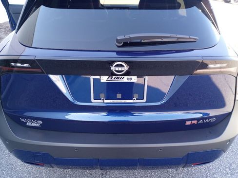 New 2026 Nissan Kicks SR w/ Cold Weather Package AWD/4WD image 14