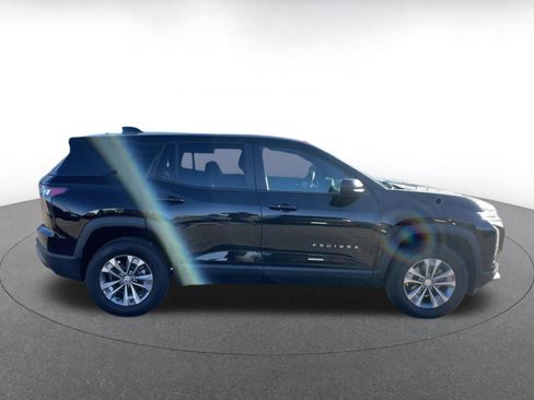 Used 2025 Chevrolet Equinox LT image 16