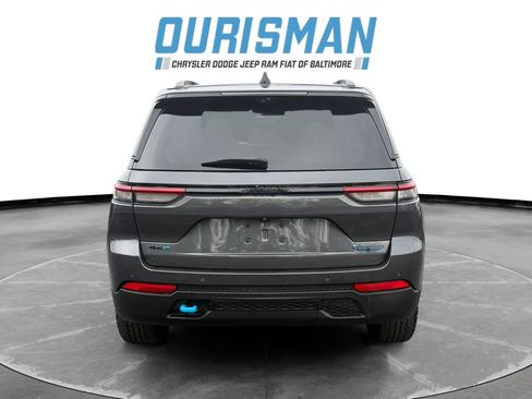 Used 2023 Jeep Grand Cherokee Trailhawk w/ Luxury Tech Group III AWD/4WD image 5