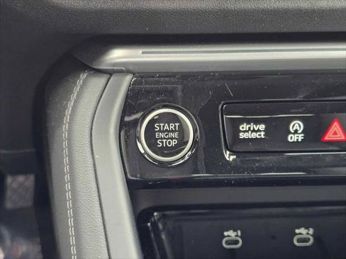 Used 2025 Audi Q5 Premium Plus w/ Premium Plus AWD/4WD image 35