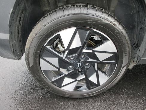 Used 2025 Hyundai Kona SEL AWD/4WD image 9