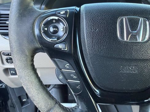 Used 2016 Honda Pilot Elite image 17