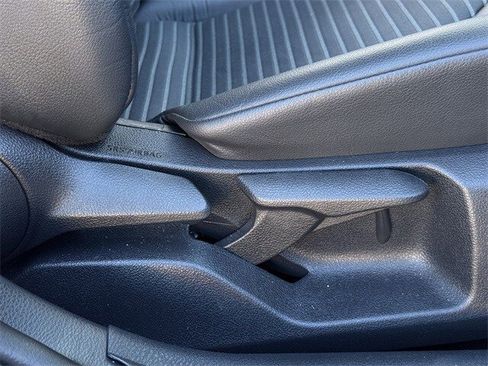 Used 2023 Toyota Camry SE image 28