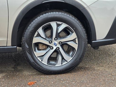 Used 2020 Subaru Outback Limited image 28