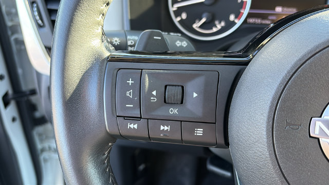 Certified 2023 Nissan Rogue SV w/ SV Premium B Package AWD/4WD image 14