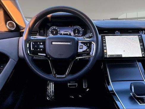 Certified 2024 Land Rover Range Rover Evoque Dynamic SE AWD/4WD image 8