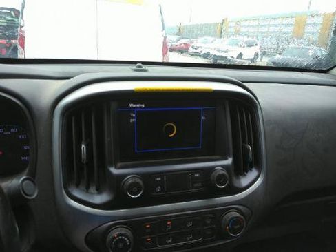 Used 2022 Chevrolet Colorado LT w/ Fleet Safety Package RWD image 12