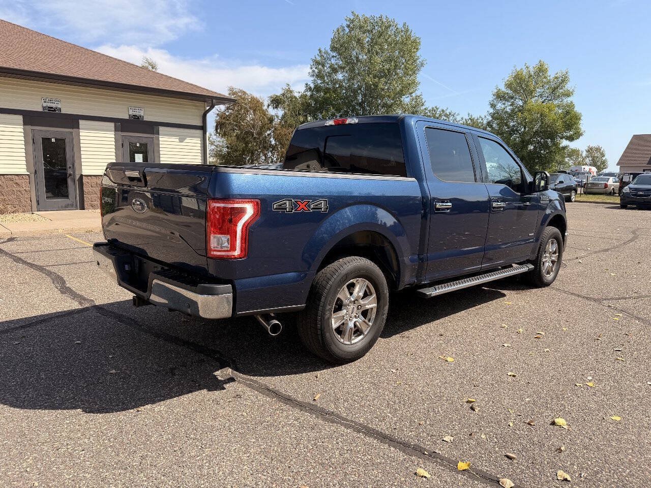 Used 2016 Ford F150 XLT w/ Equipment Group 302A Luxury AWD/4WD image 4