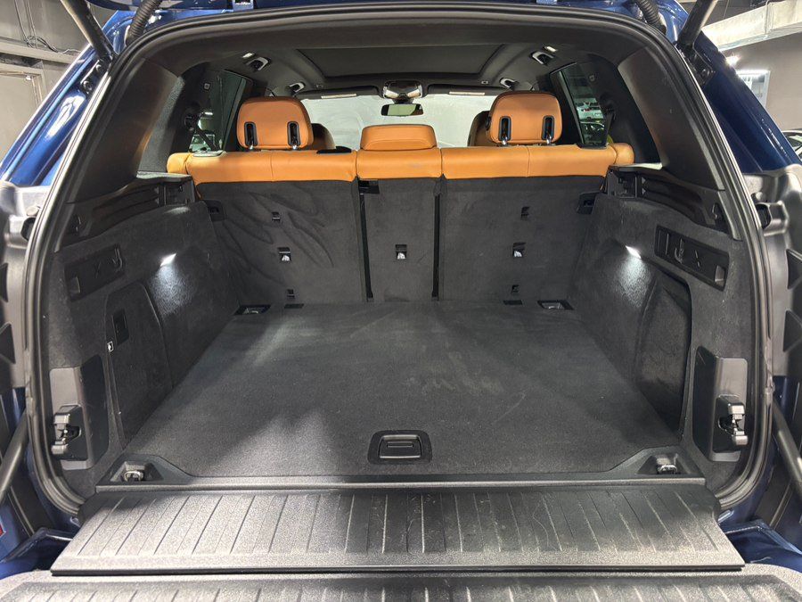 Used 2022 BMW X5 xDrive40i w/ M Sport Package AWD/4WD image 8