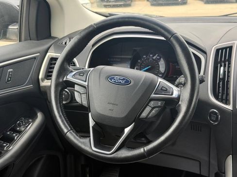 Used 2019 Ford Edge SEL w/ Equipment Group 201A AWD/4WD image 17