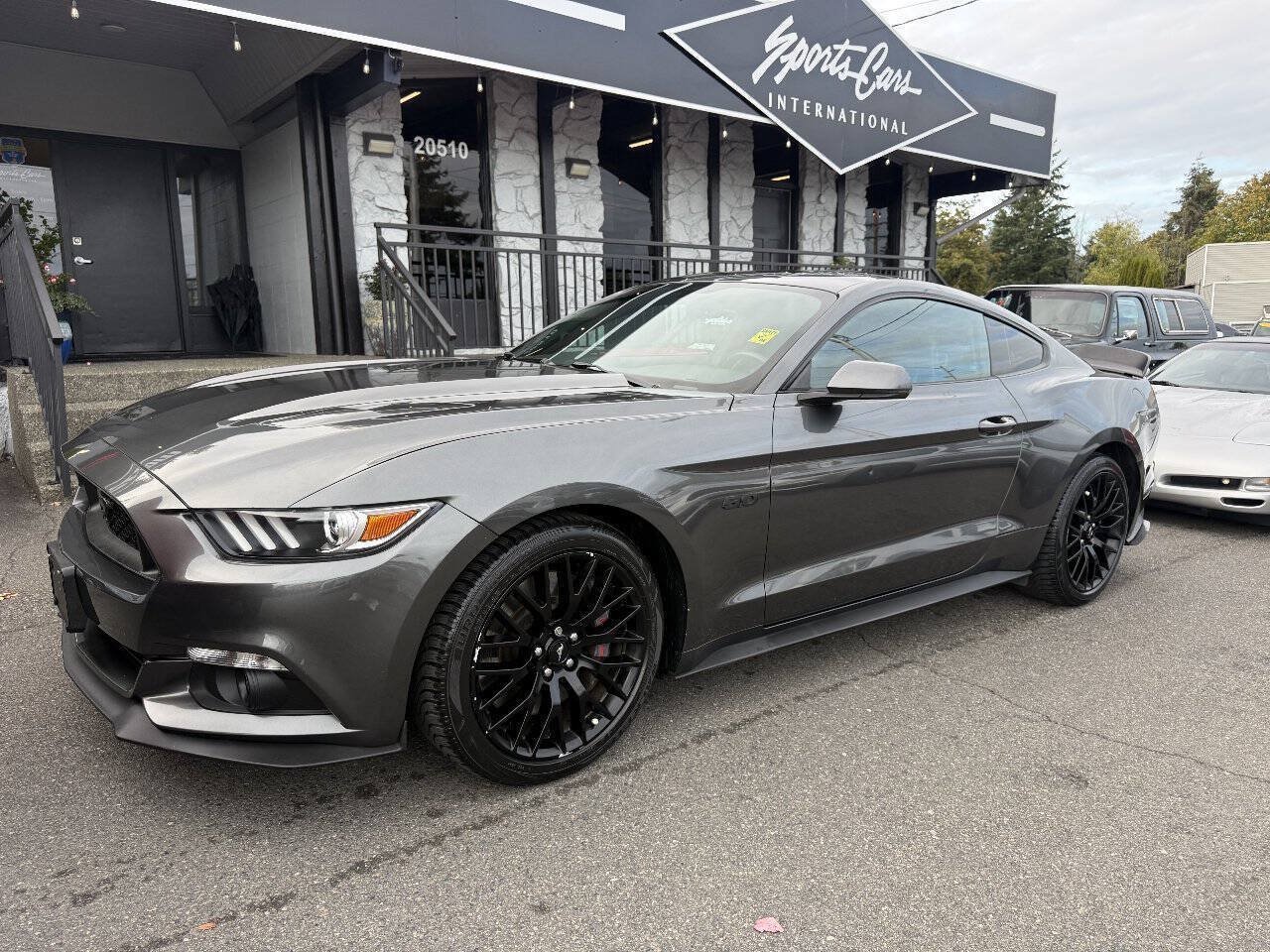 Used 2015 Ford Mustang GT Premium w/ GT Performance Package RWD image 1