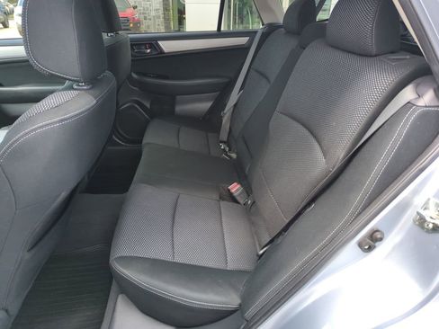 Used 2017 Subaru Outback 2.5i Premium image 30