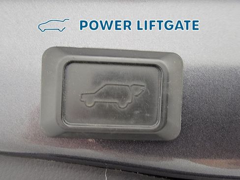 Used 2022 Toyota RAV4 XLE w/ Convenience Package FWD image 29