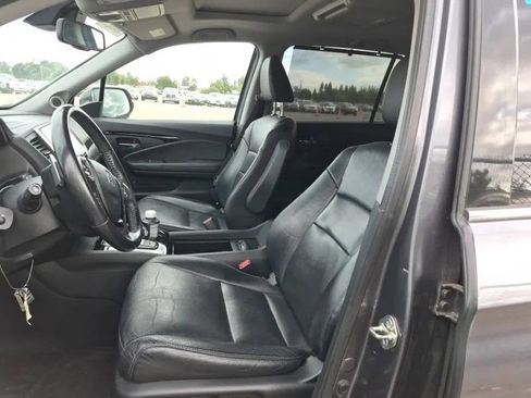 Used 2017 Honda Pilot Touring image 9
