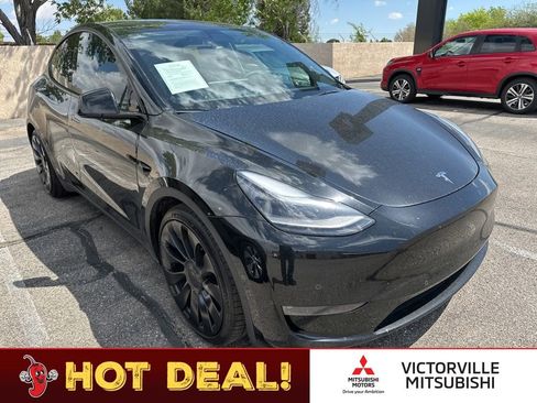 Used 2022 Tesla Model Y Performance image 1