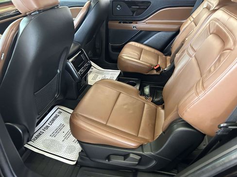 Certified 2022 Lincoln Aviator Reserve w/ Elements Package Plus RWD image 16