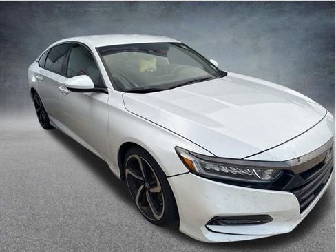 Used 2018 Honda Accord Sport image 7