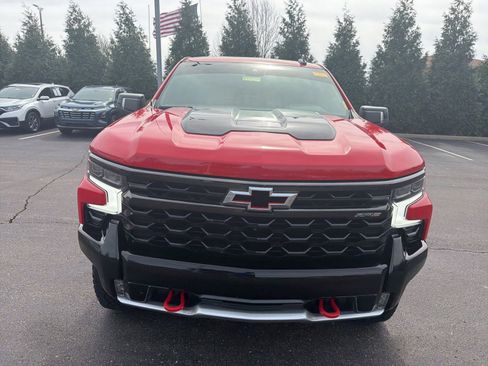 Used 2022 Chevrolet Silverado 1500 ZR2 image 8