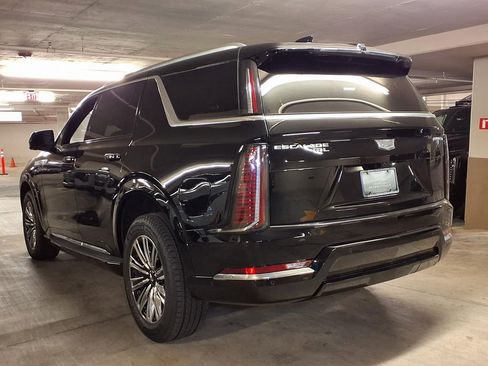 New 2026 Cadillac Escalade IQL Luxury AWD/4WD image 7