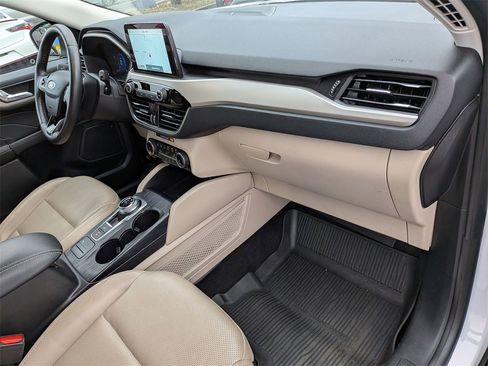 Used 2022 Ford Escape SEL w/ Technology Package image 23