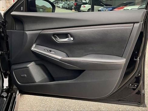 Certified 2022 Nissan Sentra SR w/ SR Premium Package image 21