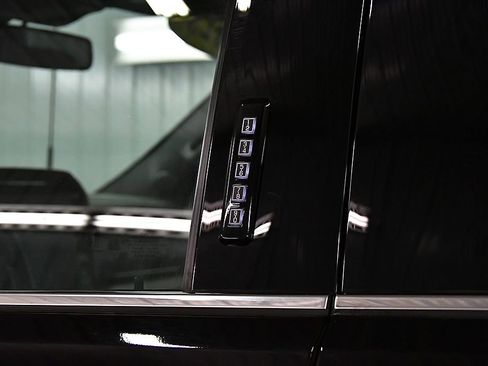 Used 2023 Ford F150 Lariat w/ Equipment Group 502A High AWD/4WD image 15