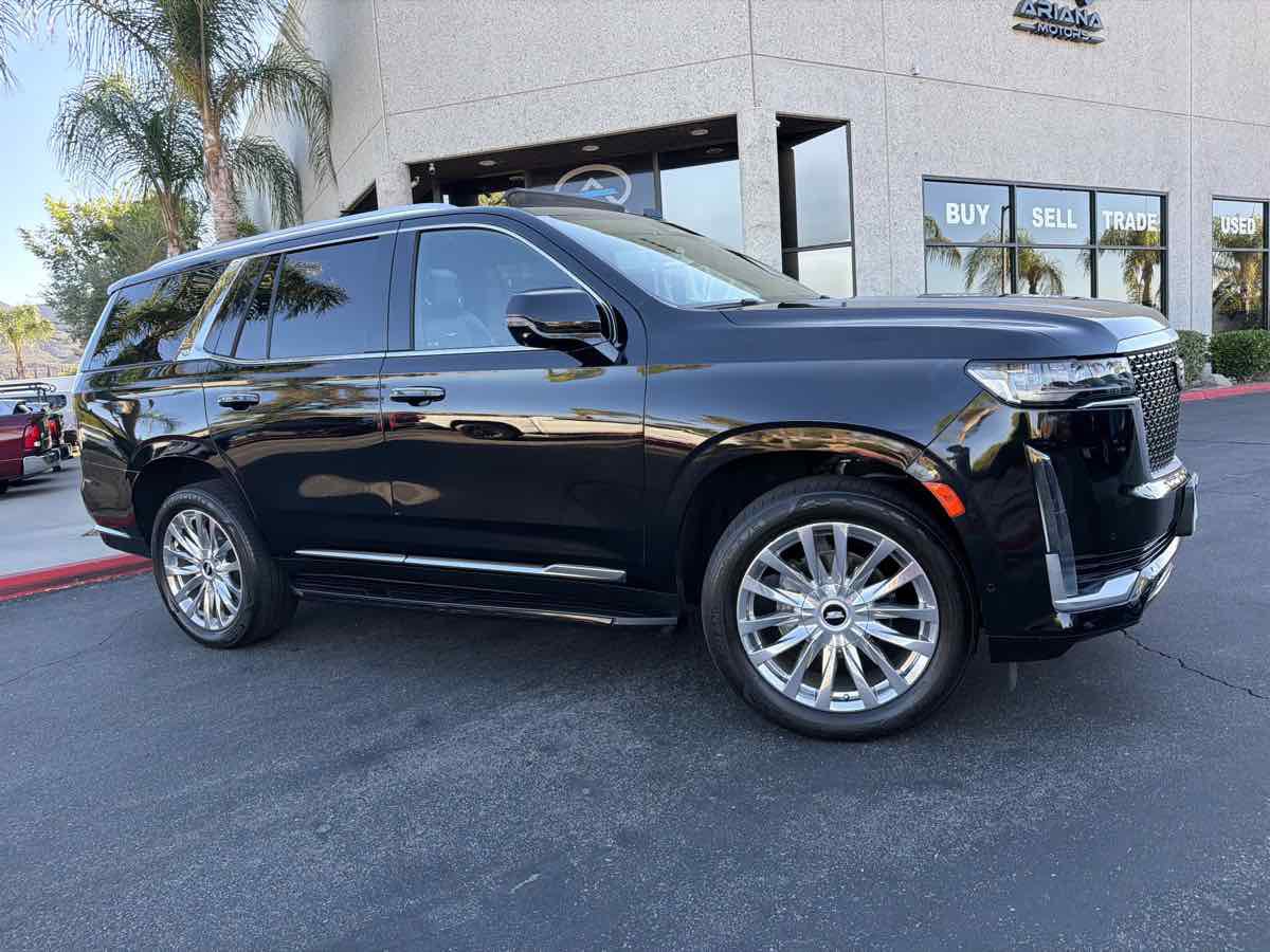 Used 2021 Cadillac Escalade Premium Luxury RWD image 7