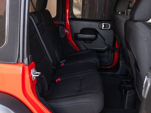 Used 2022 Jeep Wrangler Unlimited Sport AWD/4WD image 22
