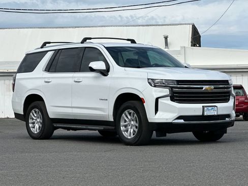 Used 2024 Chevrolet Tahoe LT w/ Max Trailering Package AWD/4WD image 9