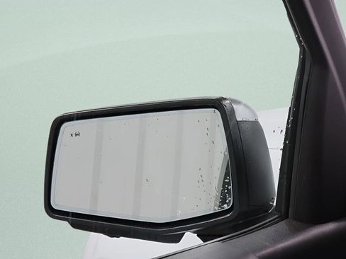 Used 2024 GMC Sierra 1500 Denali w/ Technology Package image 18