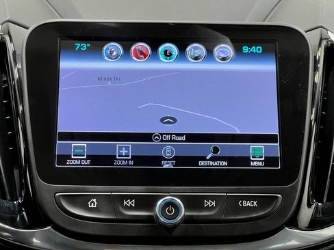 Used 2017 Chevrolet Volt Premier w/ Driver Confidence II Package FWD image 11