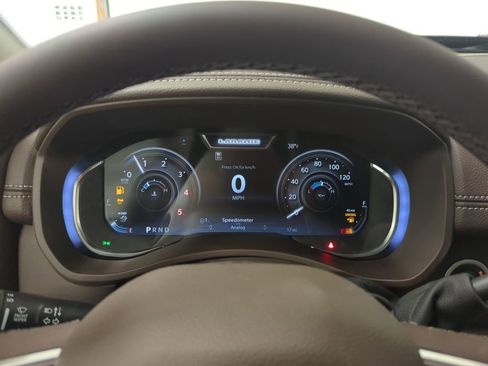 New 2026 RAM 3500 Laramie AWD/4WD image 28