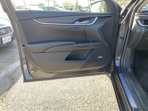 Used 2018 Cadillac XTS Premium Luxury FWD image 16
