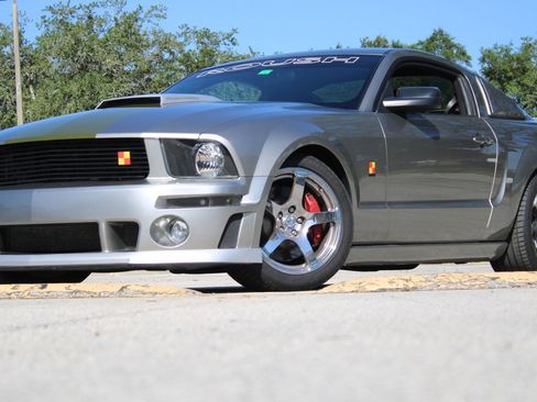 Used 2008 Ford Mustang GT RWD image 3