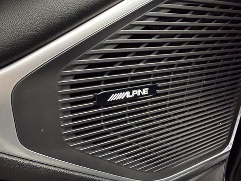 Used 2023 Jeep Wagoneer Series II image 14