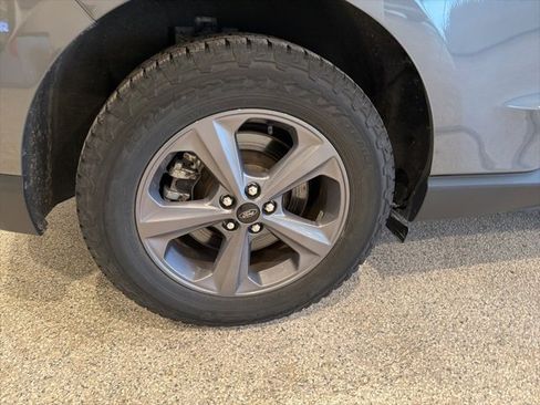 Used 2022 Ford Edge SEL w/ Sport Appearance Package image 6