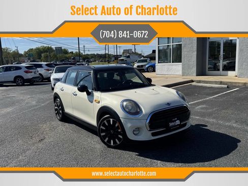 Used 2017 MINI Cooper 4-Door Hardtop image 1