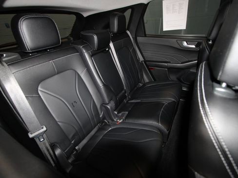 Used 2025 Ford Escape Platinum w/ Premium Technology Package image 25