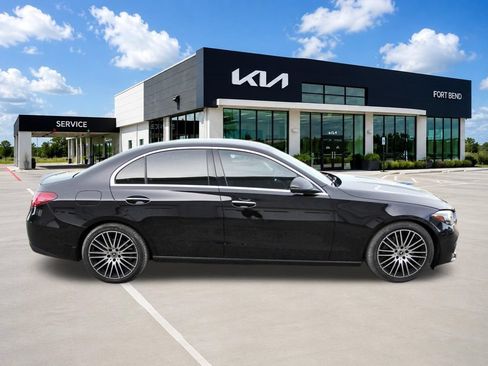 Used 2022 Mercedes-Benz C 300 4MATIC Sedan image 4