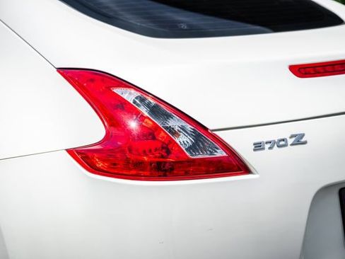 Used 2013 Nissan 370Z Coupe RWD image 41
