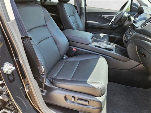 Used 2025 Honda Ridgeline RTL image 19
